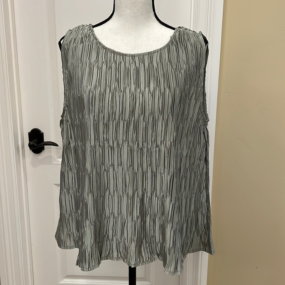 Green blouse, by Grade & Gather